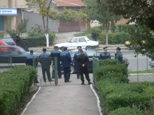 Jale mare la Gârliciu, nici un poliţist nu se înghesuie să fie şef de post! La Mihai Viteazu e Stăneaţă